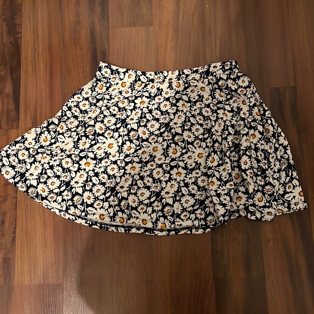 black floral skirt